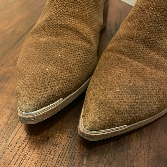 Marc Fisher LTD Women's Mlyale Ankle Bootie - Picture 3 of 4